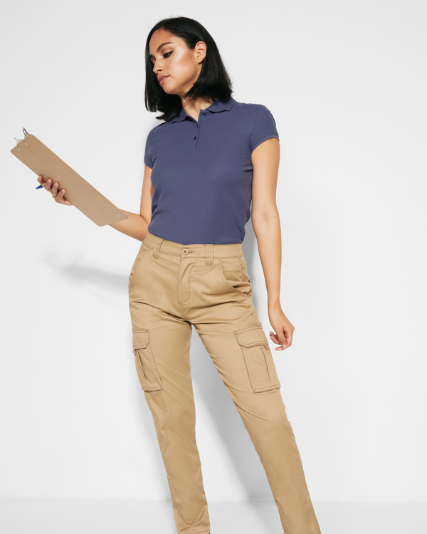 Γυναικείο παντελόνι εργασίας Roly Workwear Daily Woman Strech 8407 σε καμηλό χρώμα