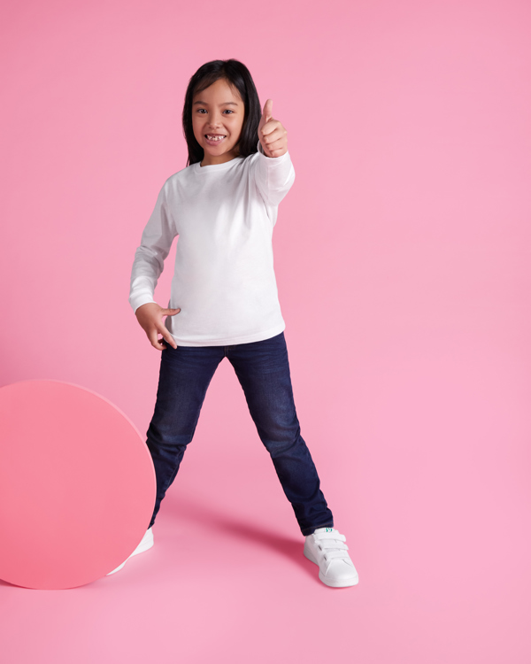 Παιδικό τεχνικό μπλουζάκι Roly Pointer Child 1205 σε λευκό χρώμα, με εκτύπωση λογοτύπου